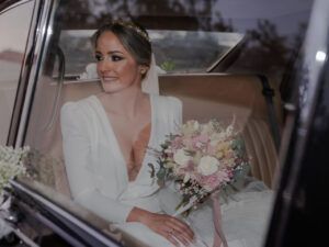 coche de novia en iglesia
