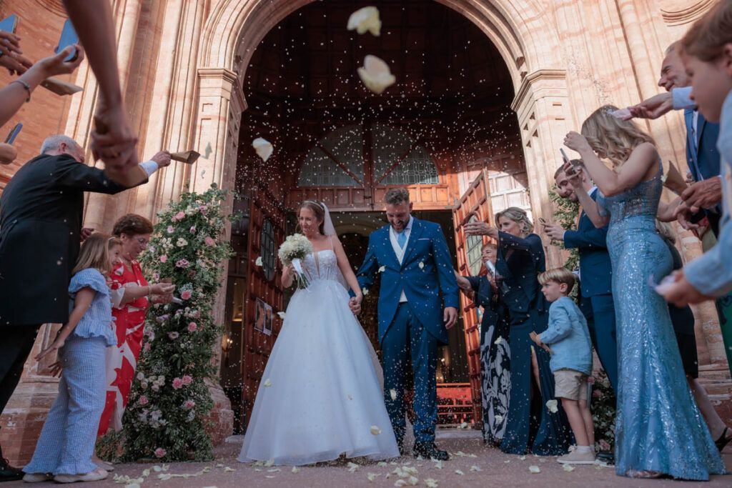 Fotografía de bodas en Iglesia de Umbrete y celebración en Hacienda Azahares