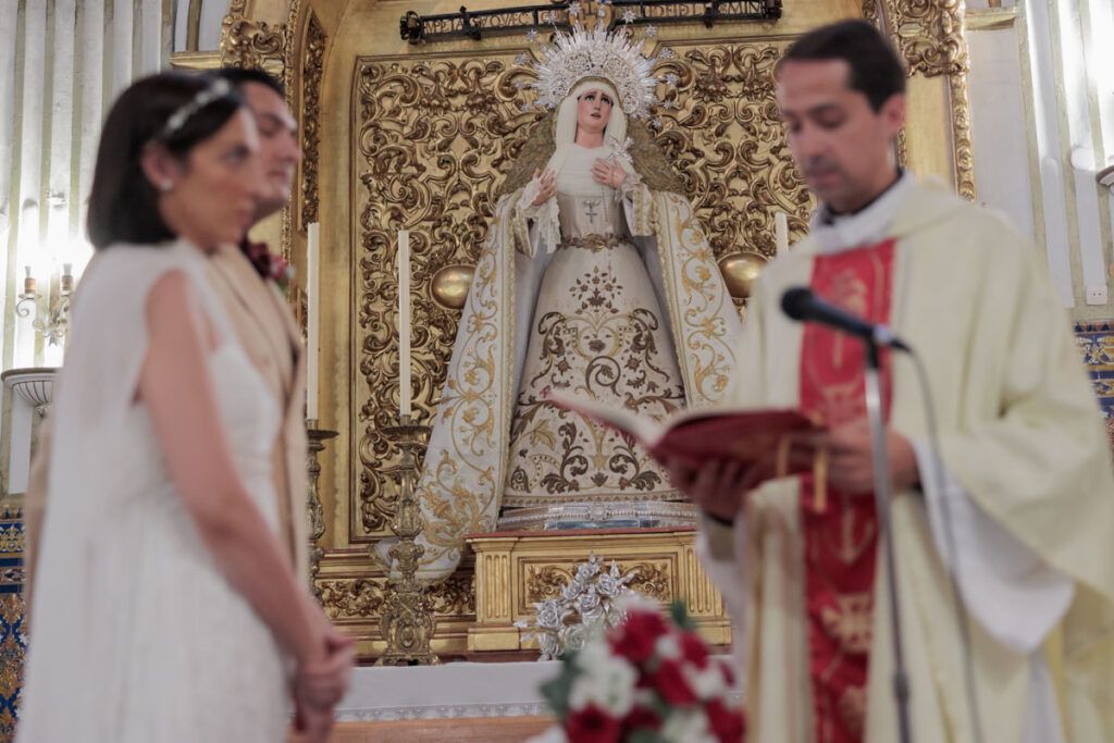 Fotografía de boda en Iglesia de San Buenaventura de Sevilla
