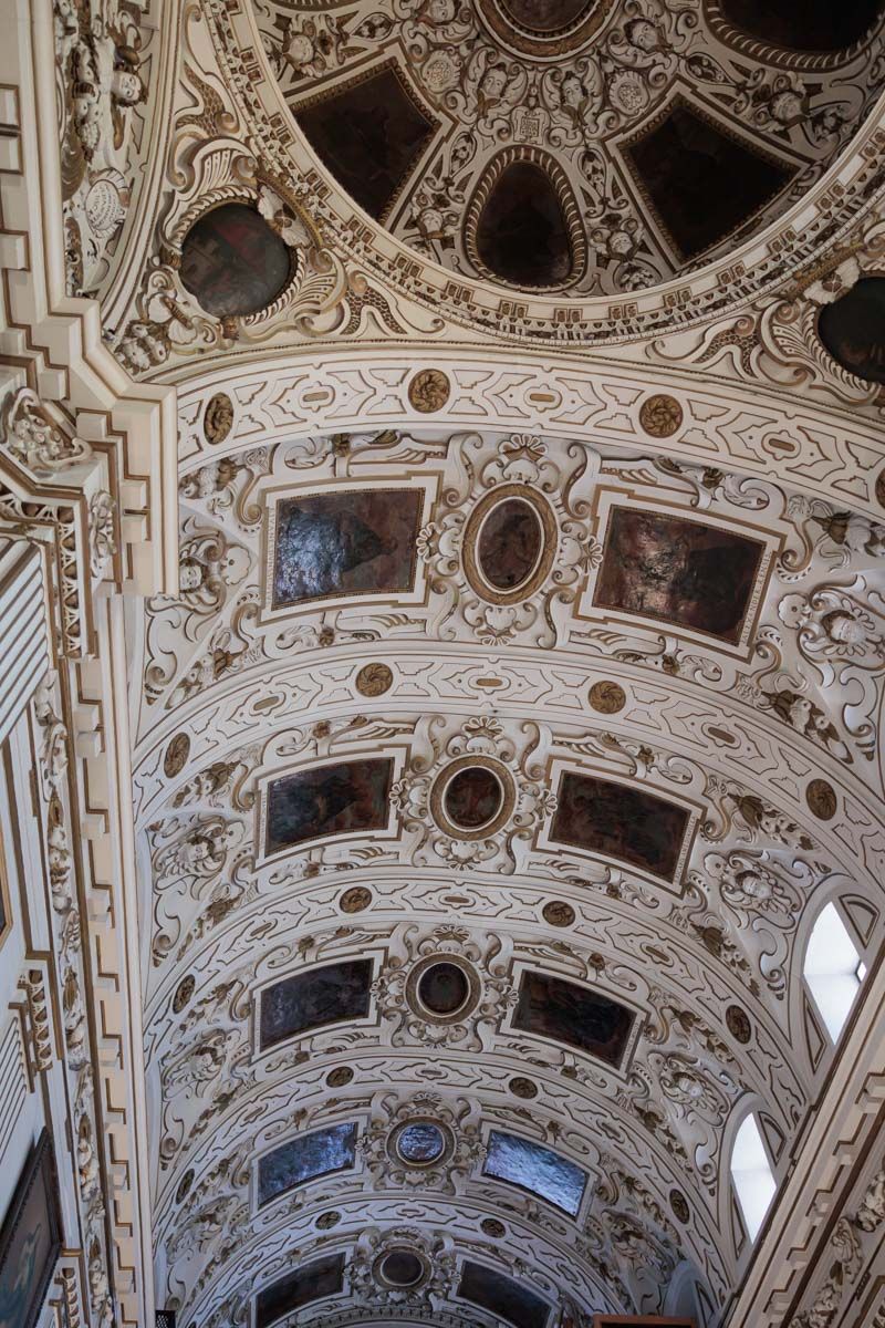 fotografía del altar de la iglesia de San Buenaventura de Sevilla